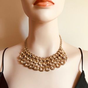 Party necklace